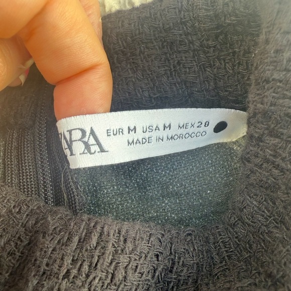 Zara black high neck crop top - Picture 3 of 3